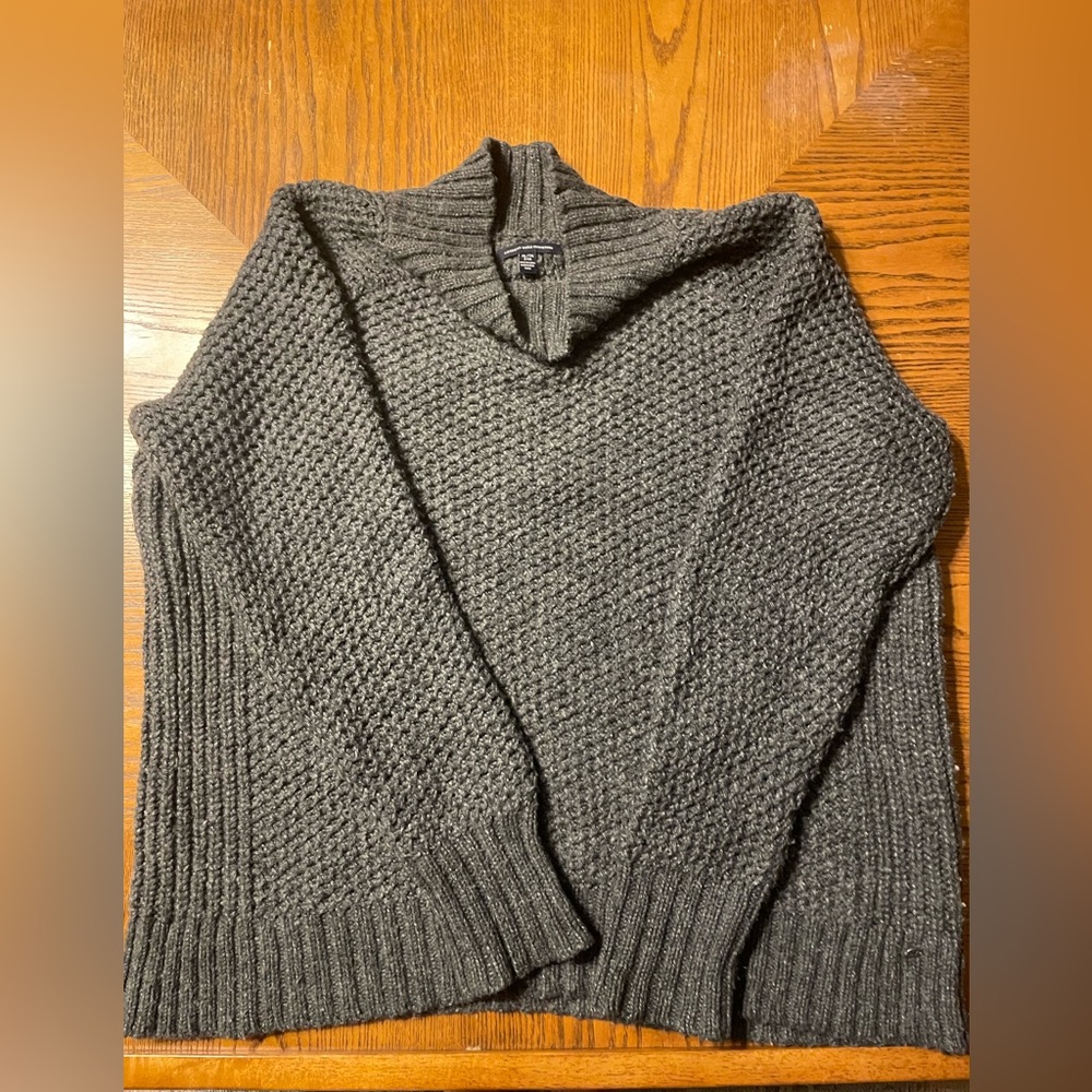 Grey American Eagle Women’s Sweater